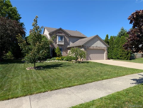 Photo of 16883 Kenneth Drive, Macomb Township, MI 48044 (MLS # 20261044928)