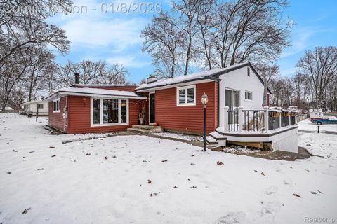 5995 Paramus Independence Charter Township MI 48346