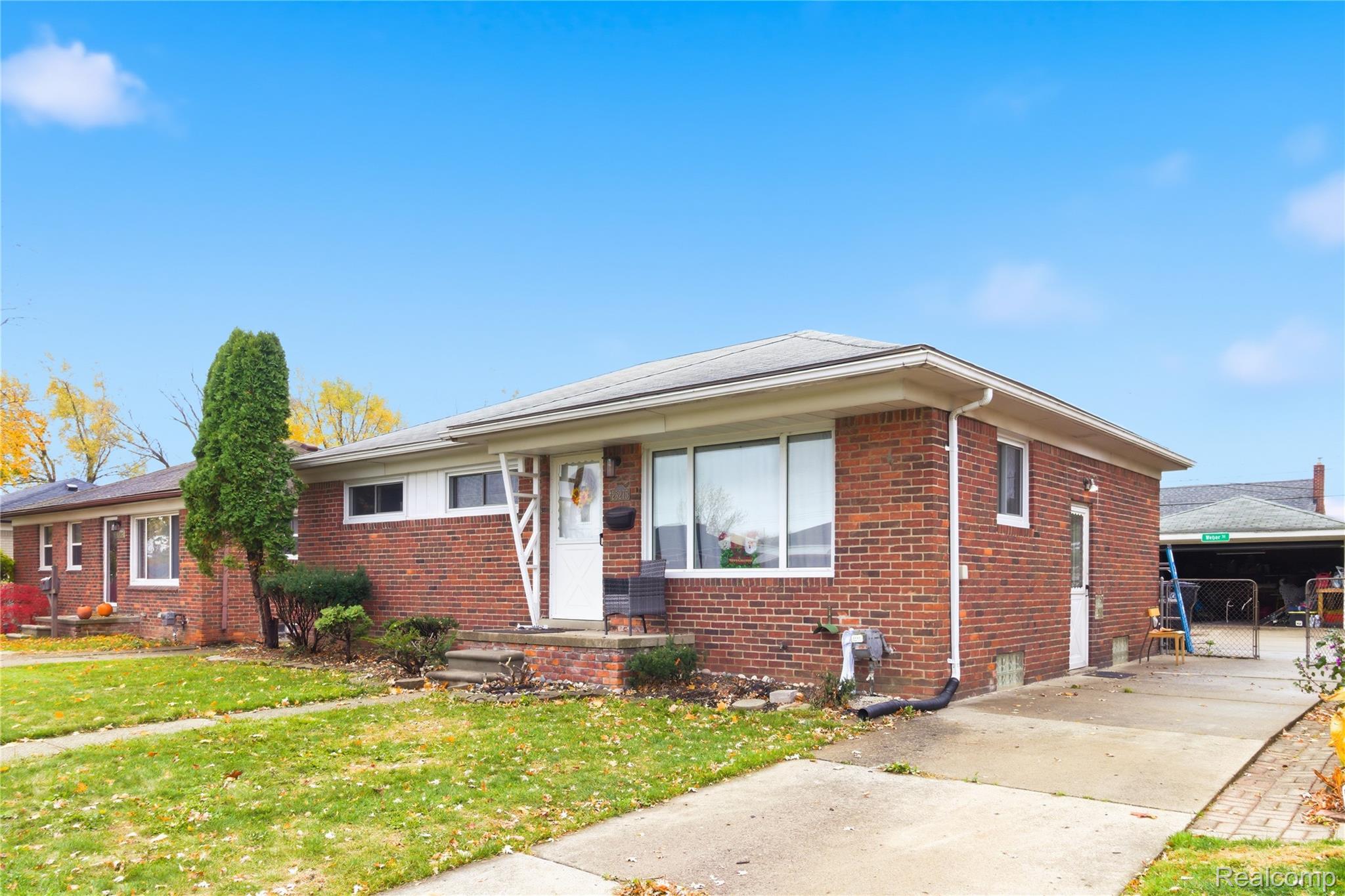 25275 Arlington Street