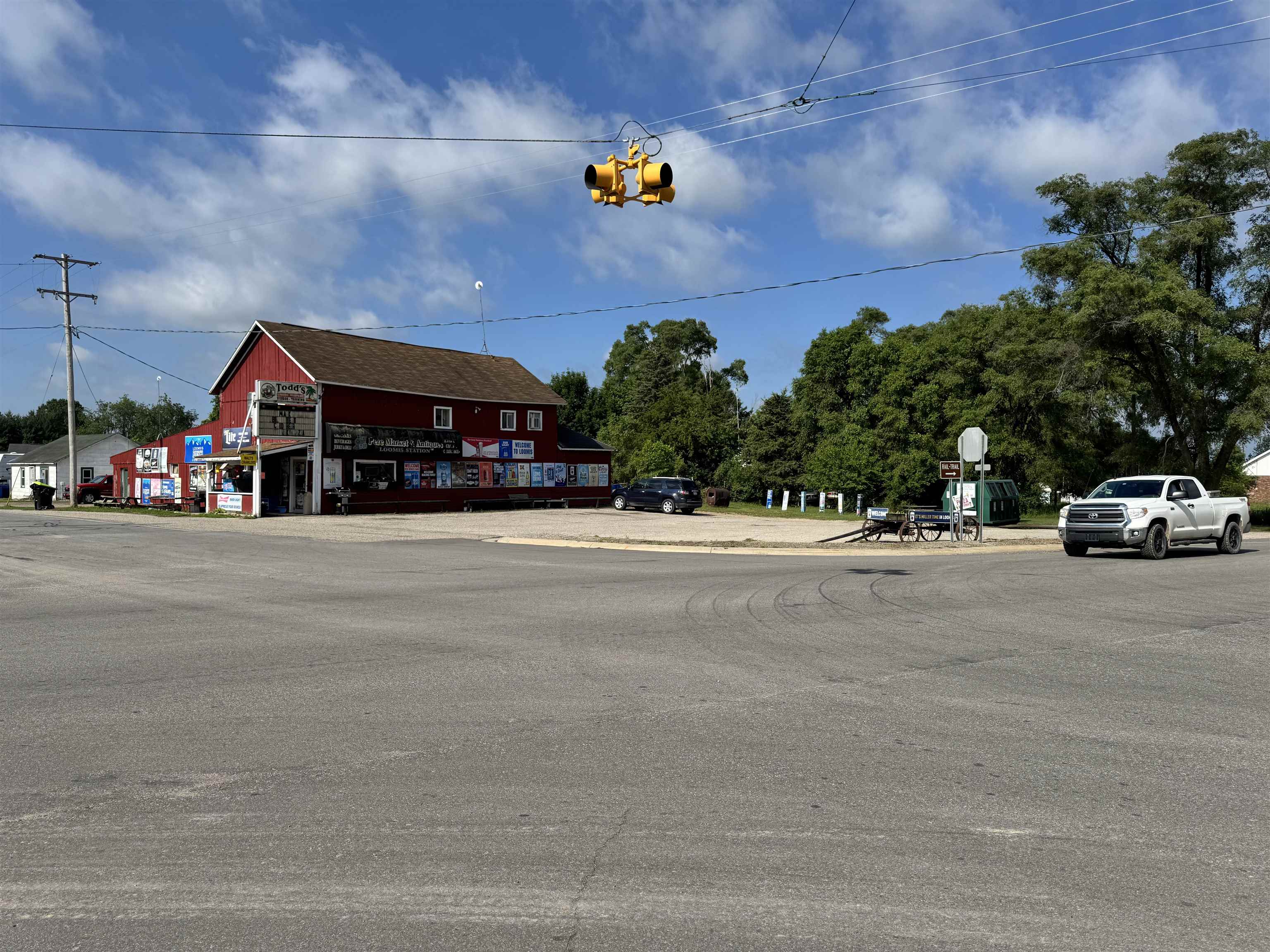 8990 E Pere Marquette