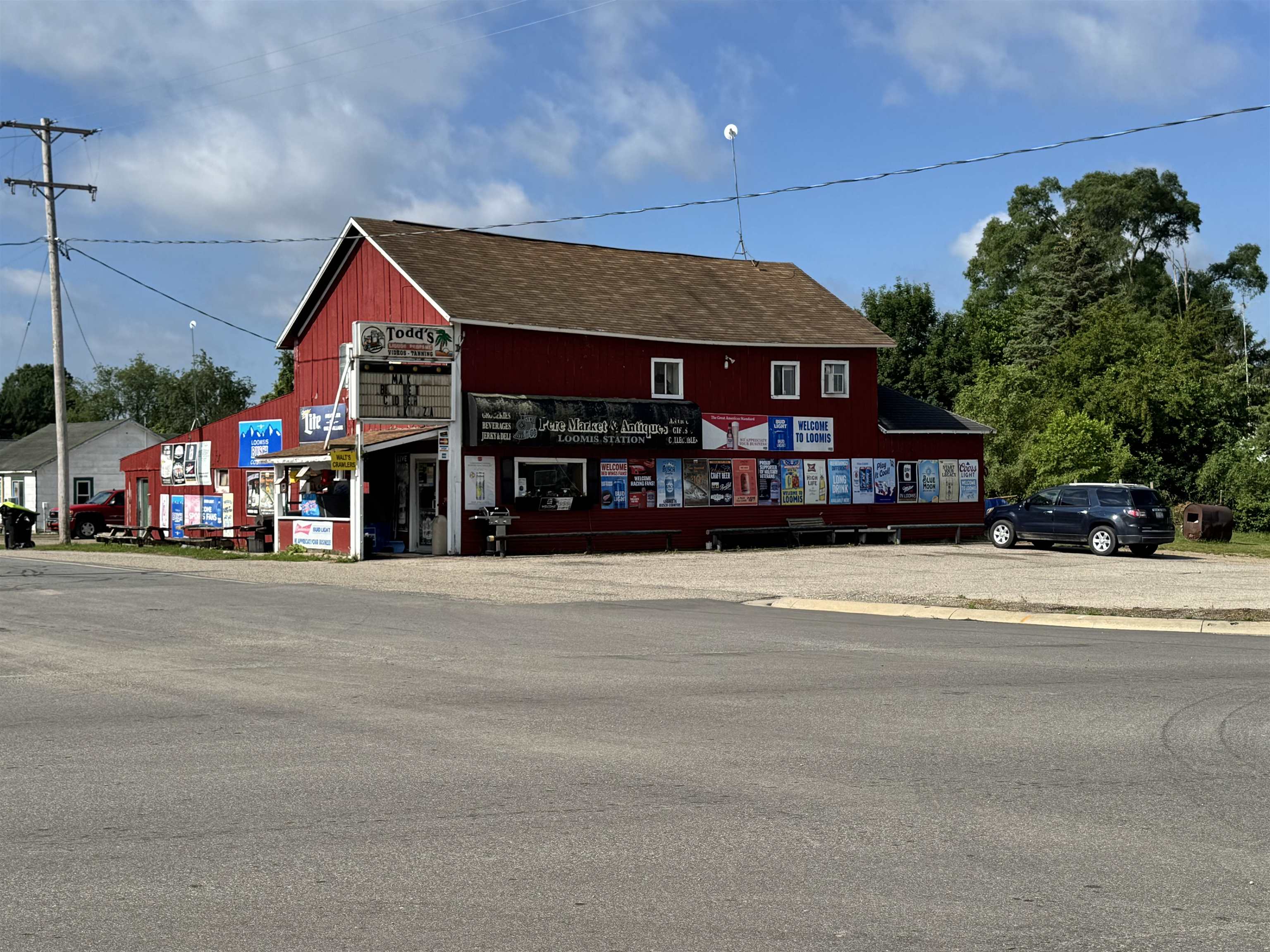 8990 E Pere Marquette