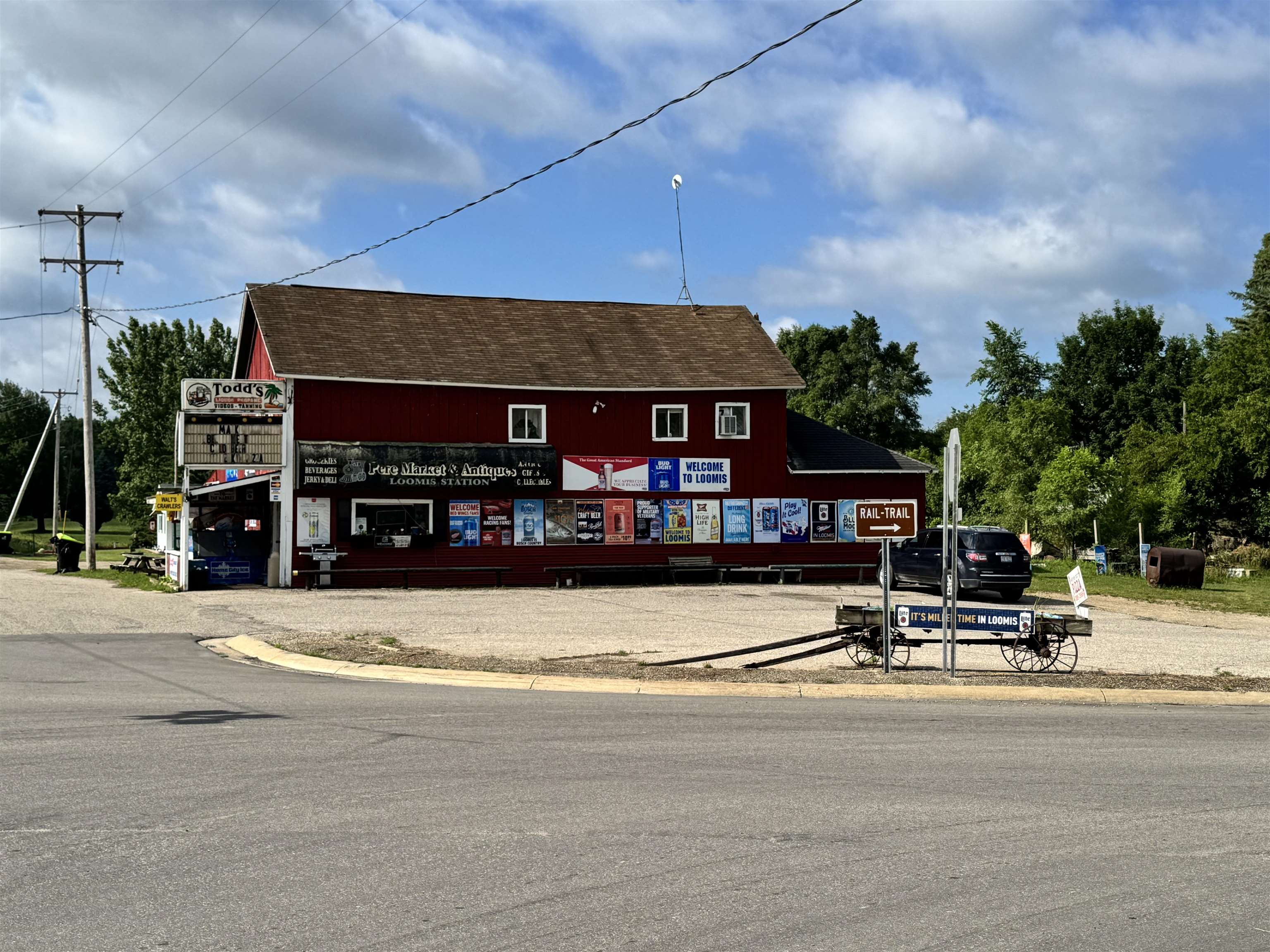 8990 E Pere Marquette
