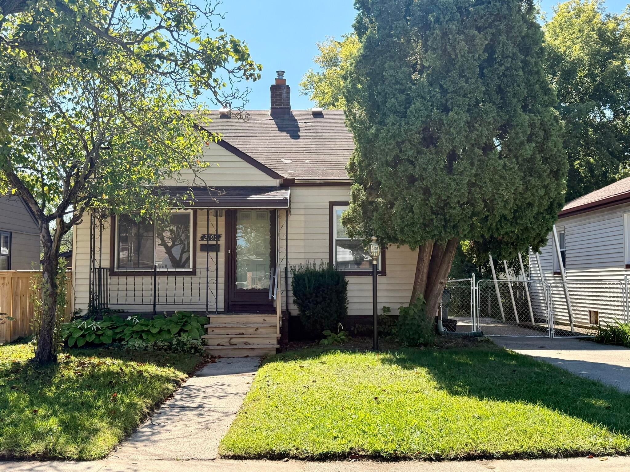 2190 Sonoma Street