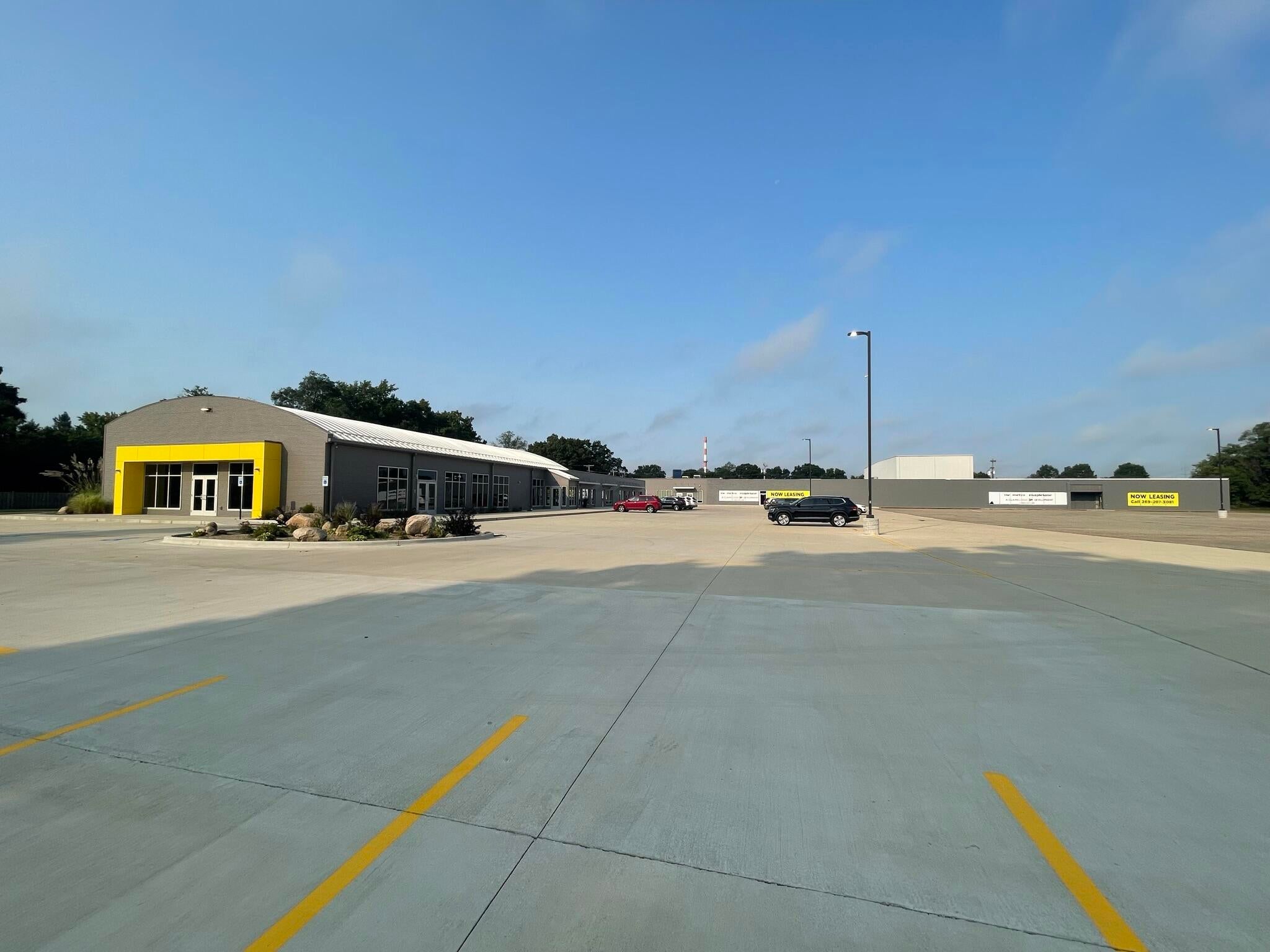 1100 N Main Street 1144