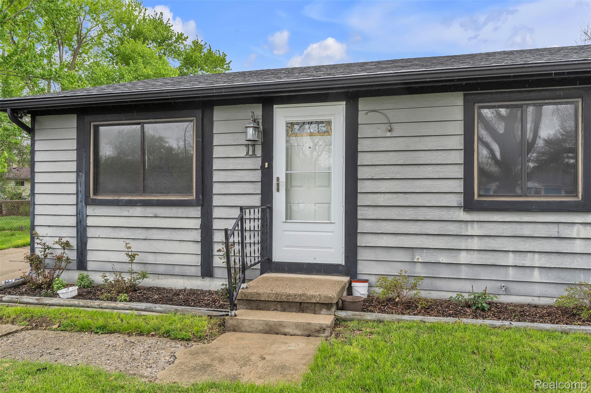 11 Faust Court