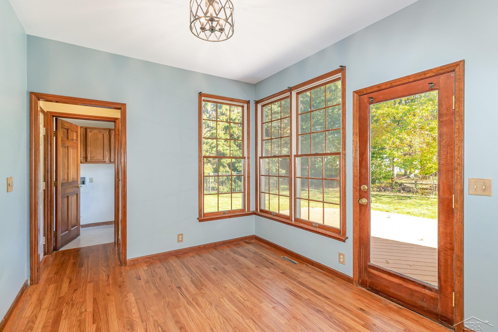 Saginaw Charter Township, Michigan 48603, United States, 4 Bedrooms Bedrooms, ,3 BathroomsBathrooms,Residential,Active,235275