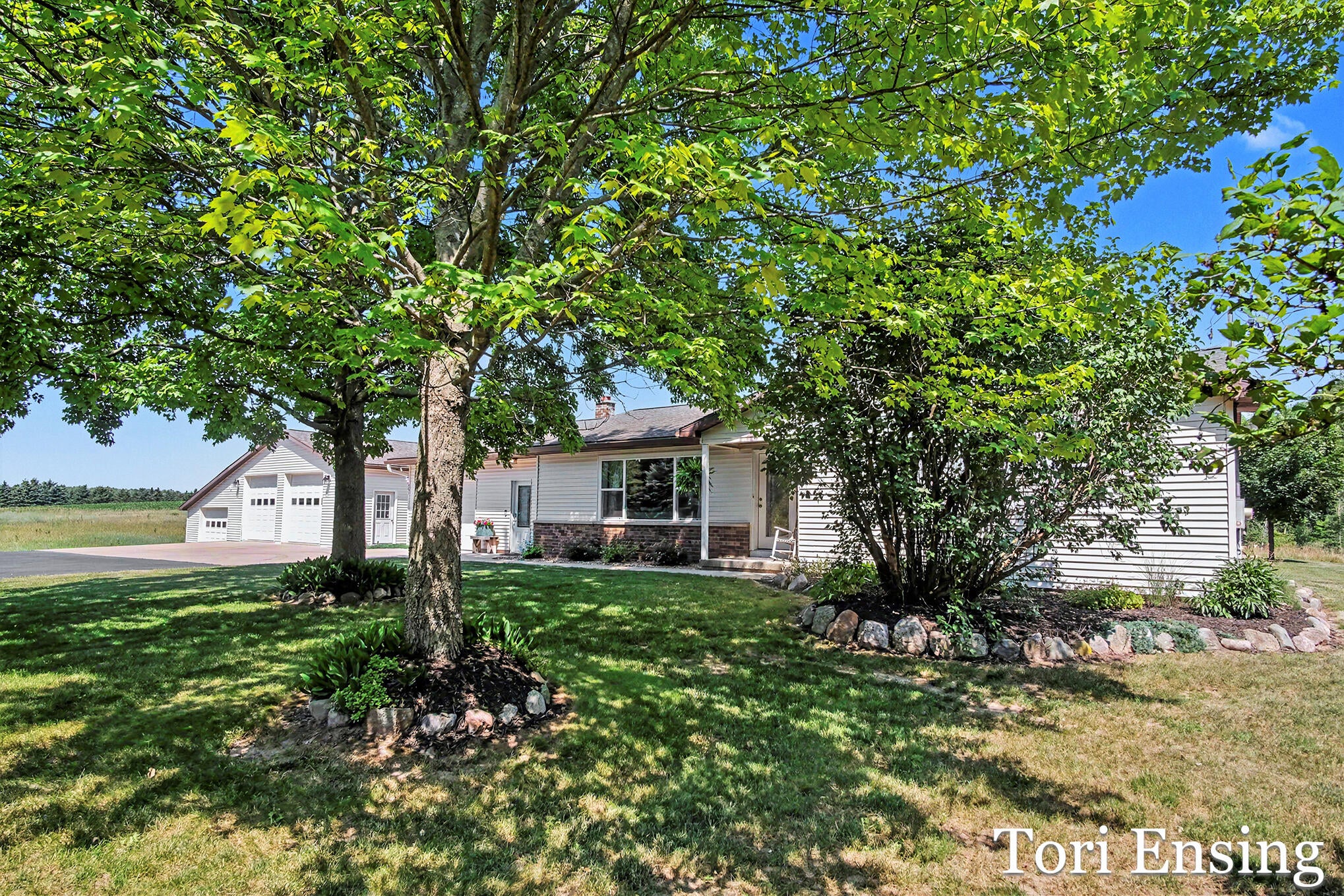 481 S Nevins Road