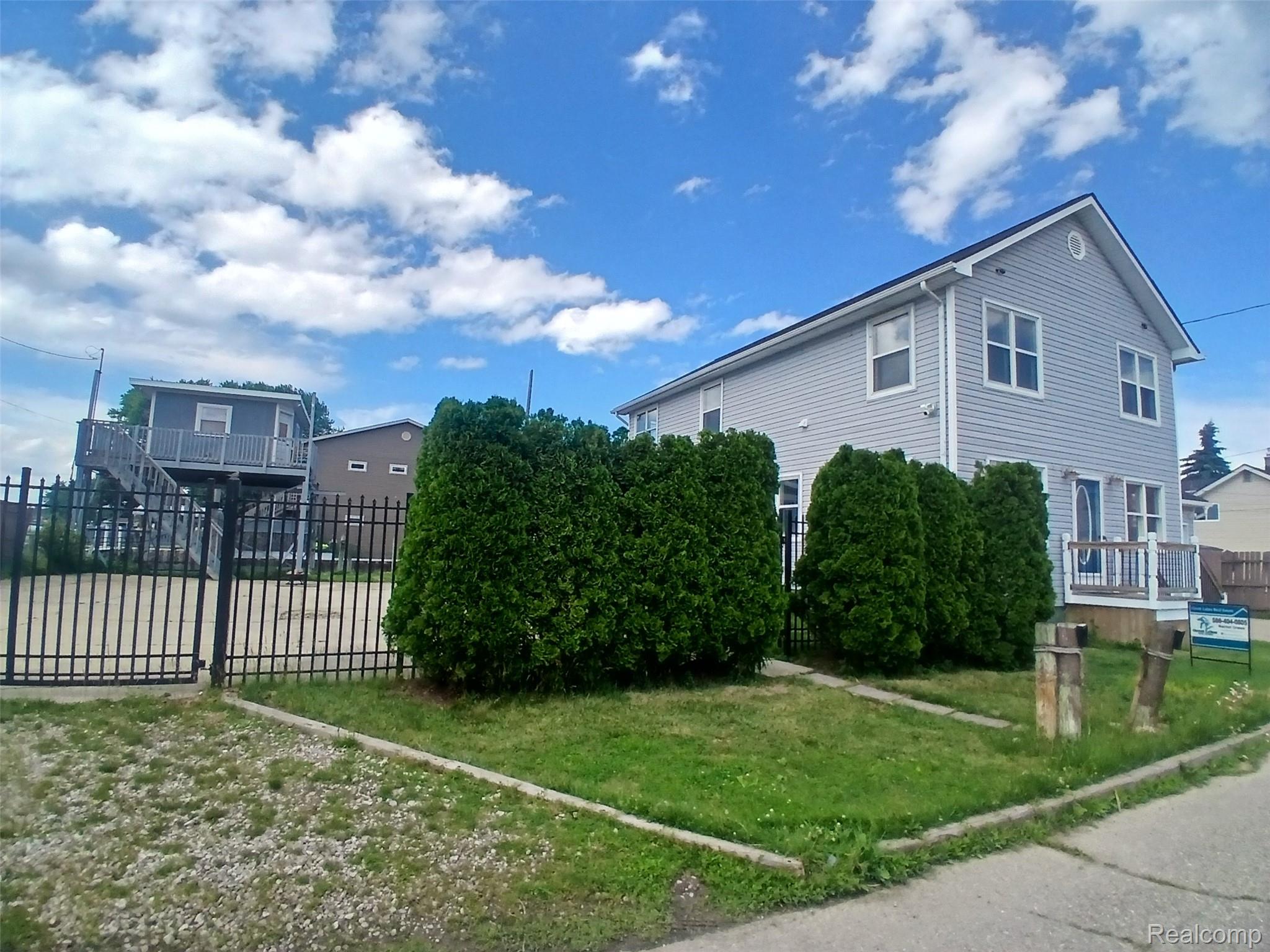 7886 Inglewood Drive