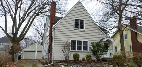 907 E Fifth Street Royal Oak City MI 48067