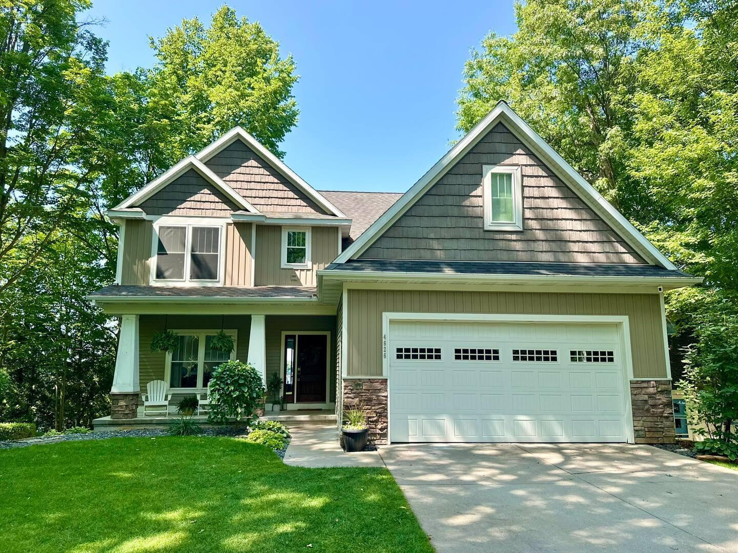 4626 Hilltop Drive