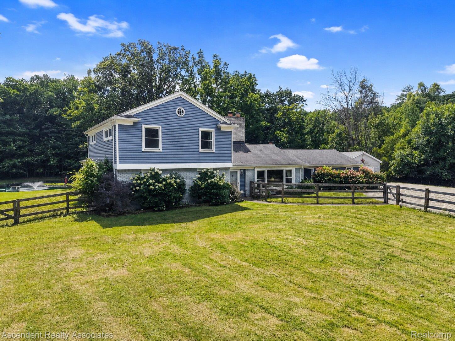 6157 Blue Beech Court