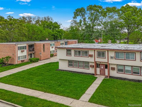 5701-5707 Woodward Street Wayne City MI 48184