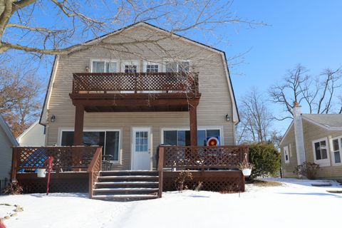 8860 RUSHSIDE Drive Hamburg Township Livingston MI 48169