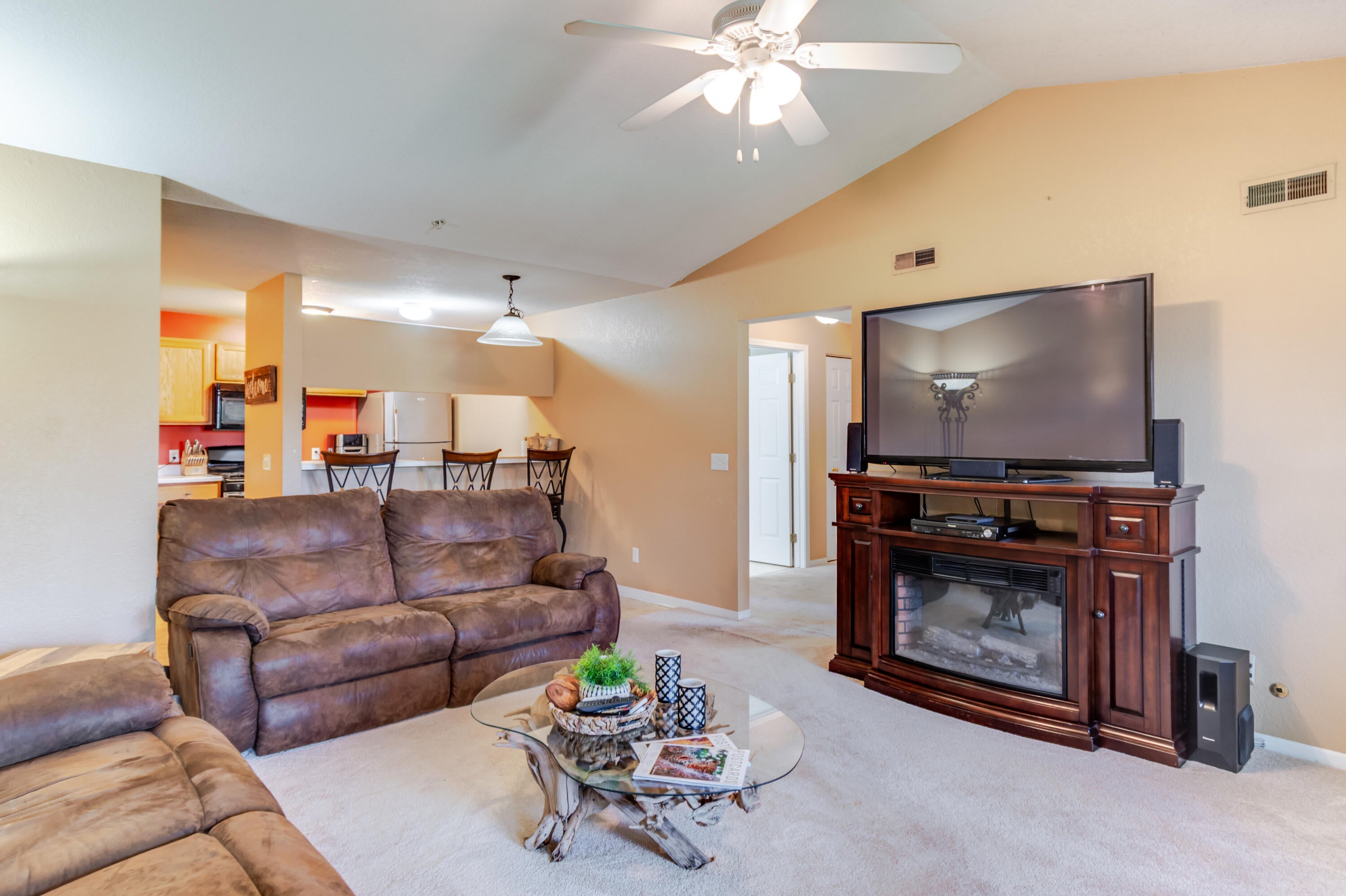 1137 Curzon Court 203