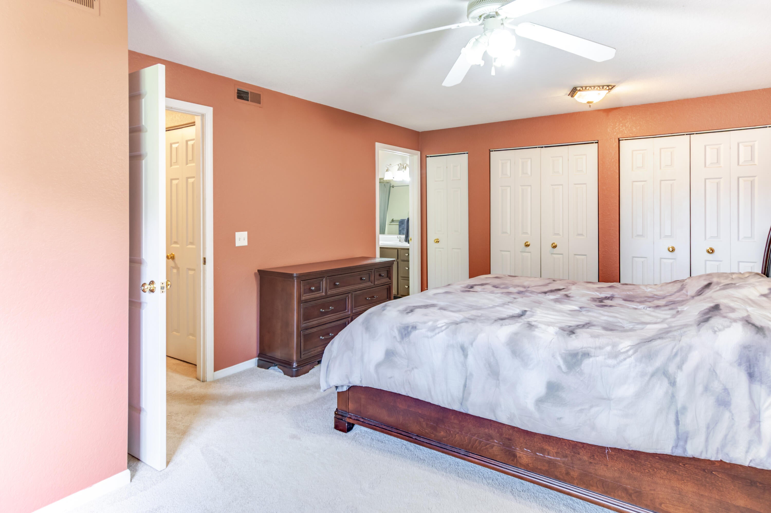 1137 Curzon Court 203