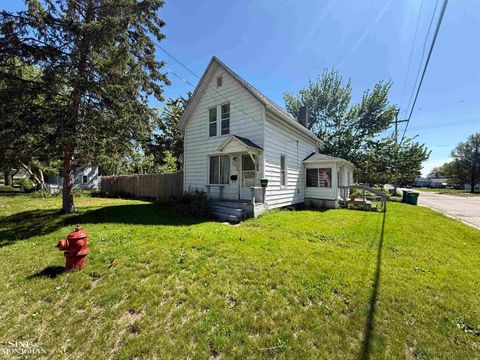 Photo of 715 S 9th Street, St Clair City, MI 48079 (MLS # 58050208821)