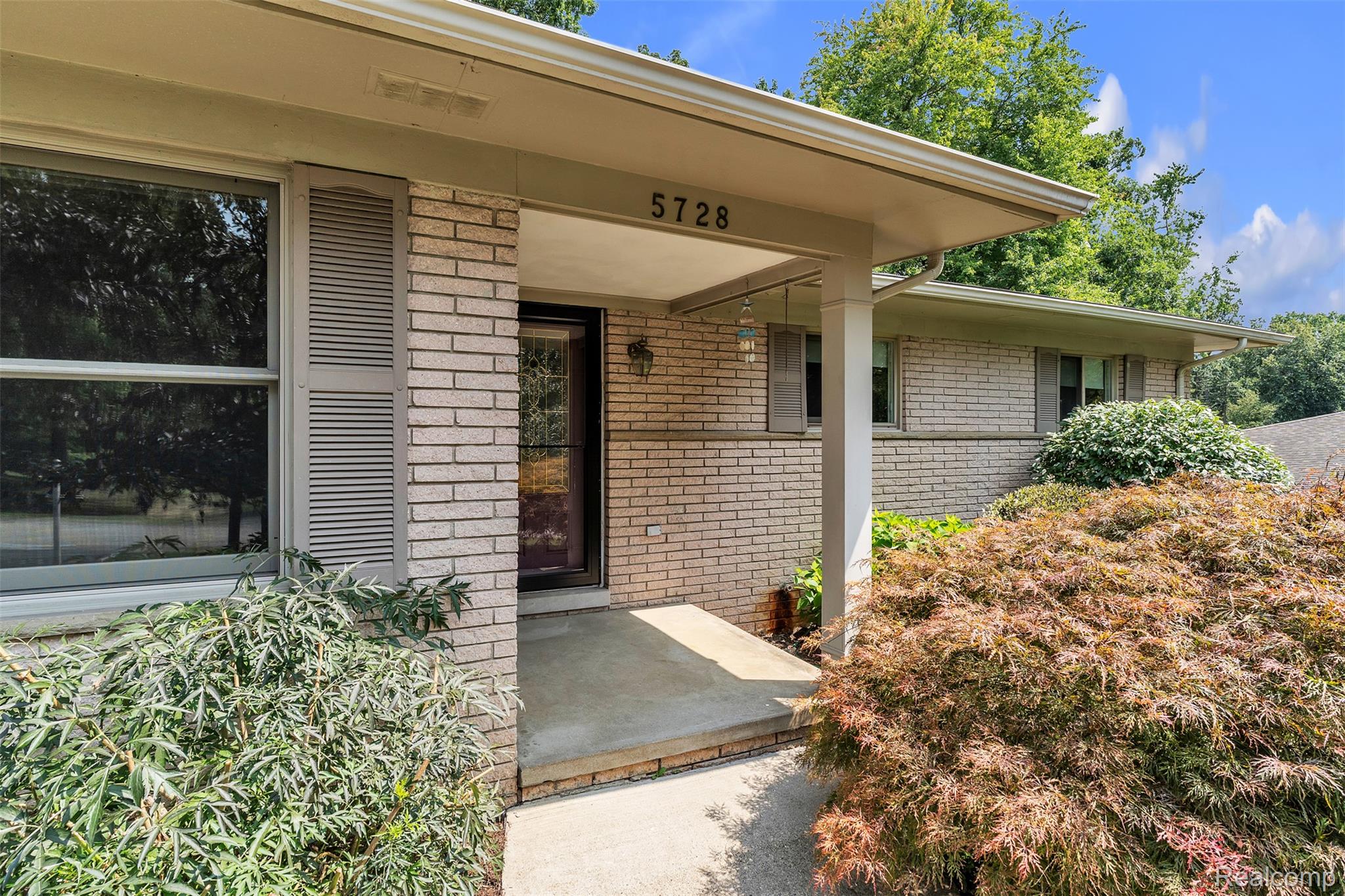 5728 Warbler Drive