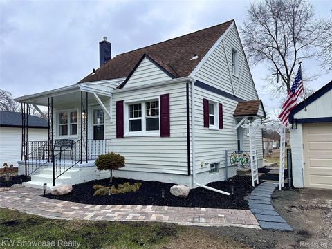 20352 Beatrice Street Livonia City MI 48152