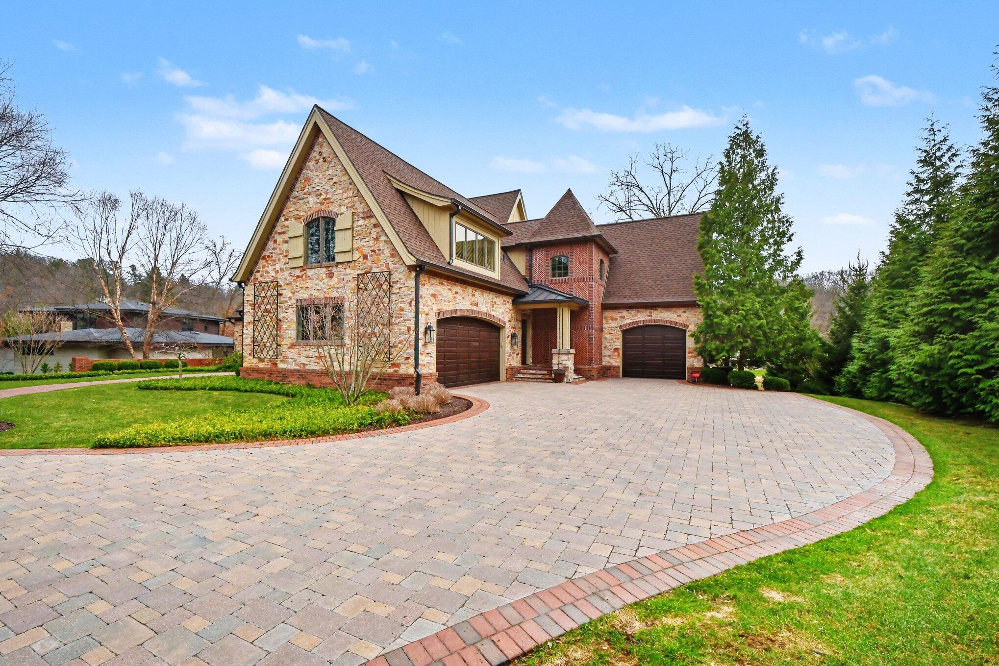 7428 Biscayne Way SE