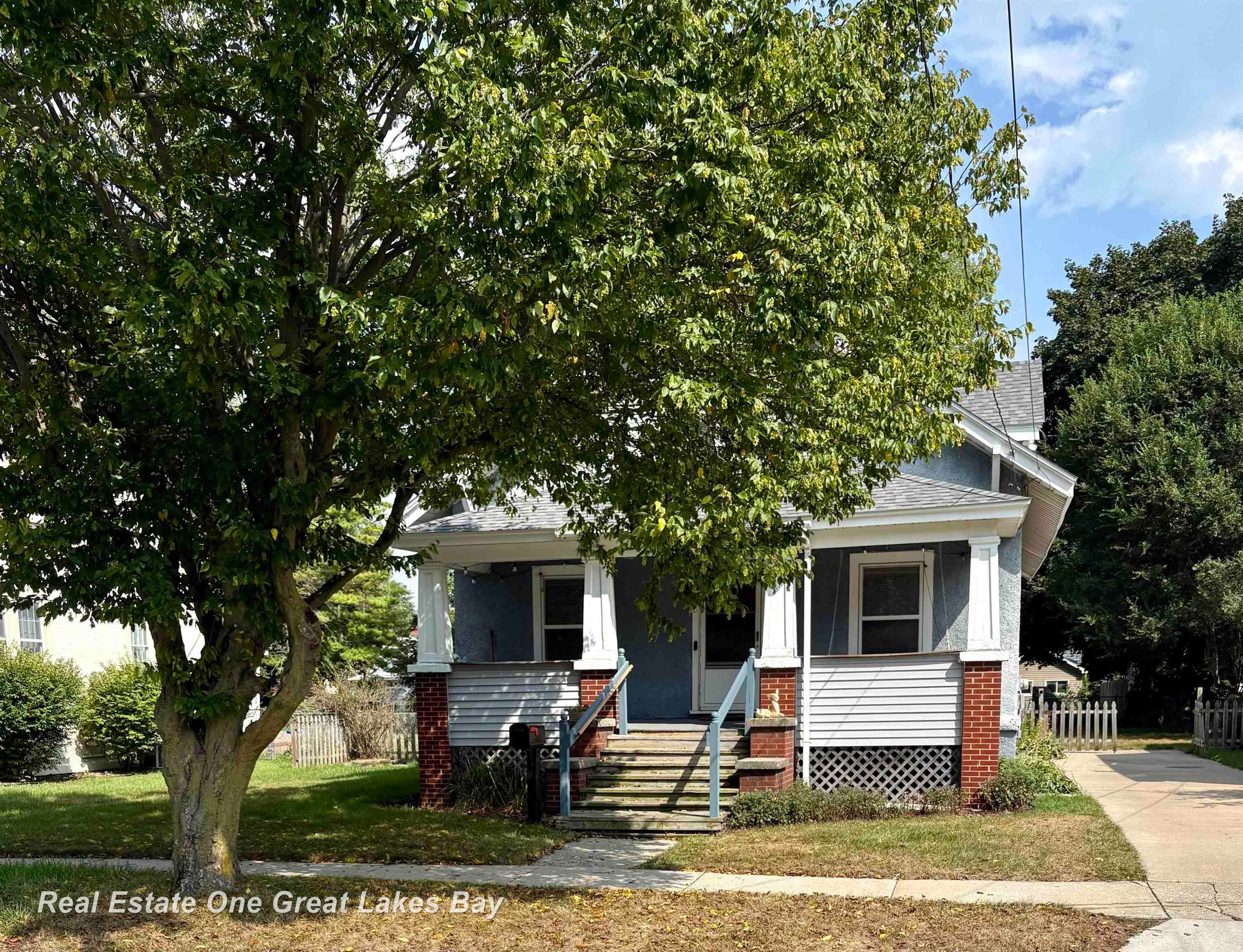 2127 3rd Street