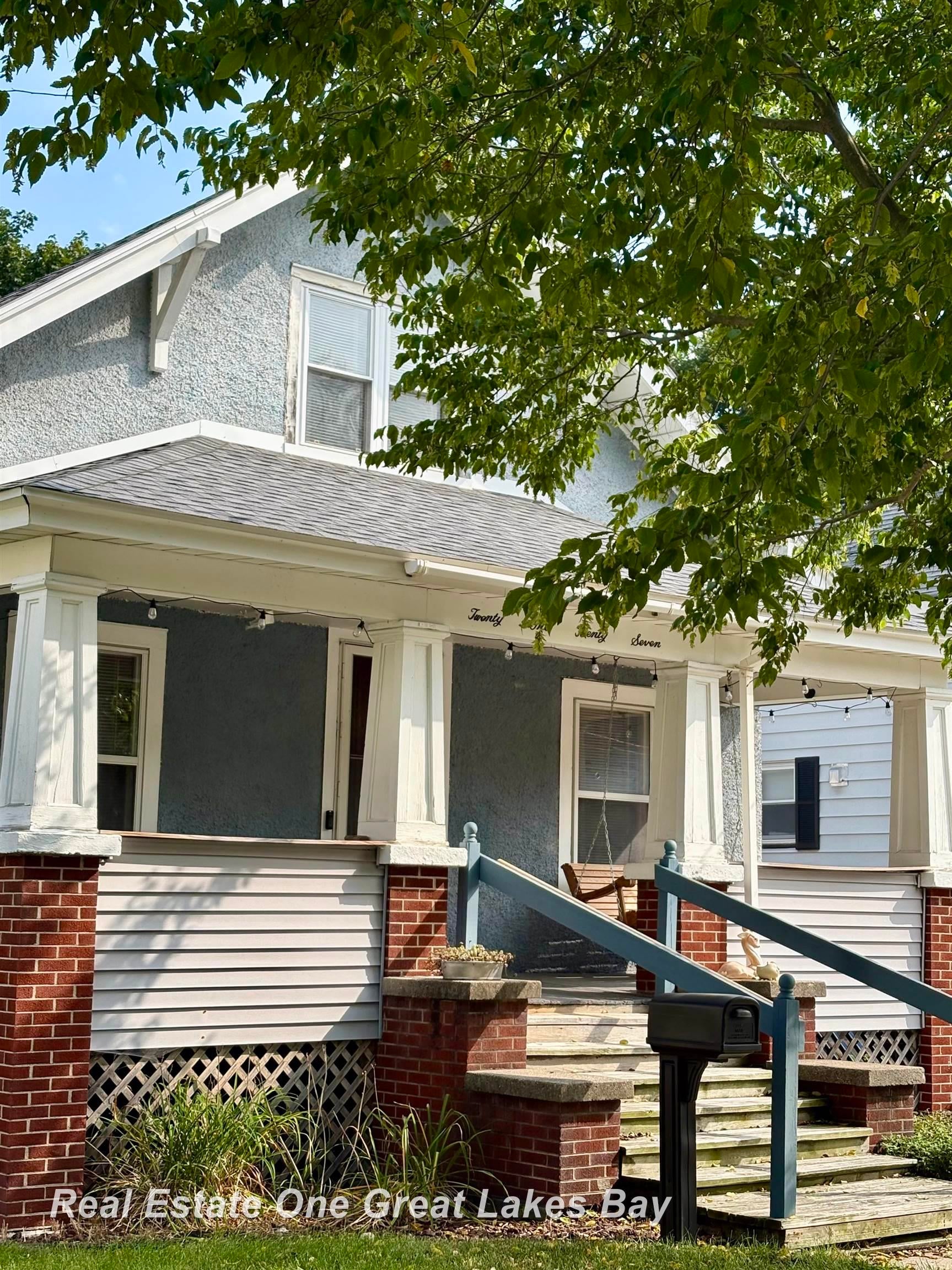 2127 3rd Street
