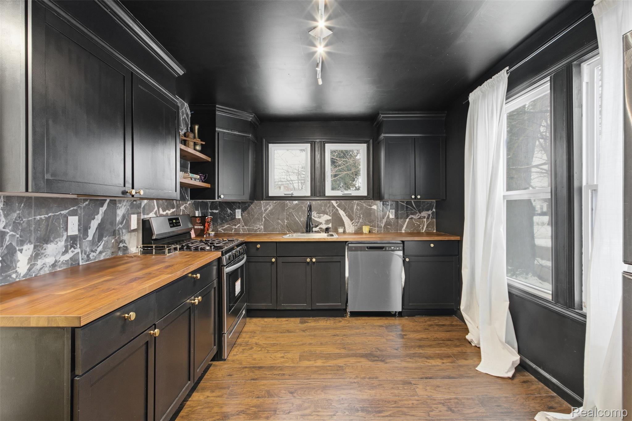 16800 Santa Rosa Drive