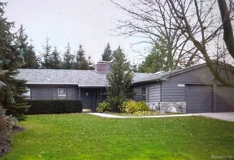 2954 Long Ridge Court West Bloomfield Charter Township MI 48323