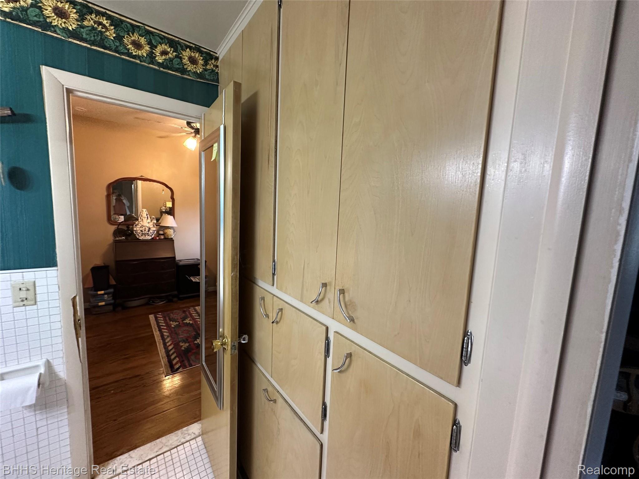 Durand City, Michigan 48429, United States, 4 Bedrooms Bedrooms, ,2 BathroomsBathrooms,Residential,Pending,200269