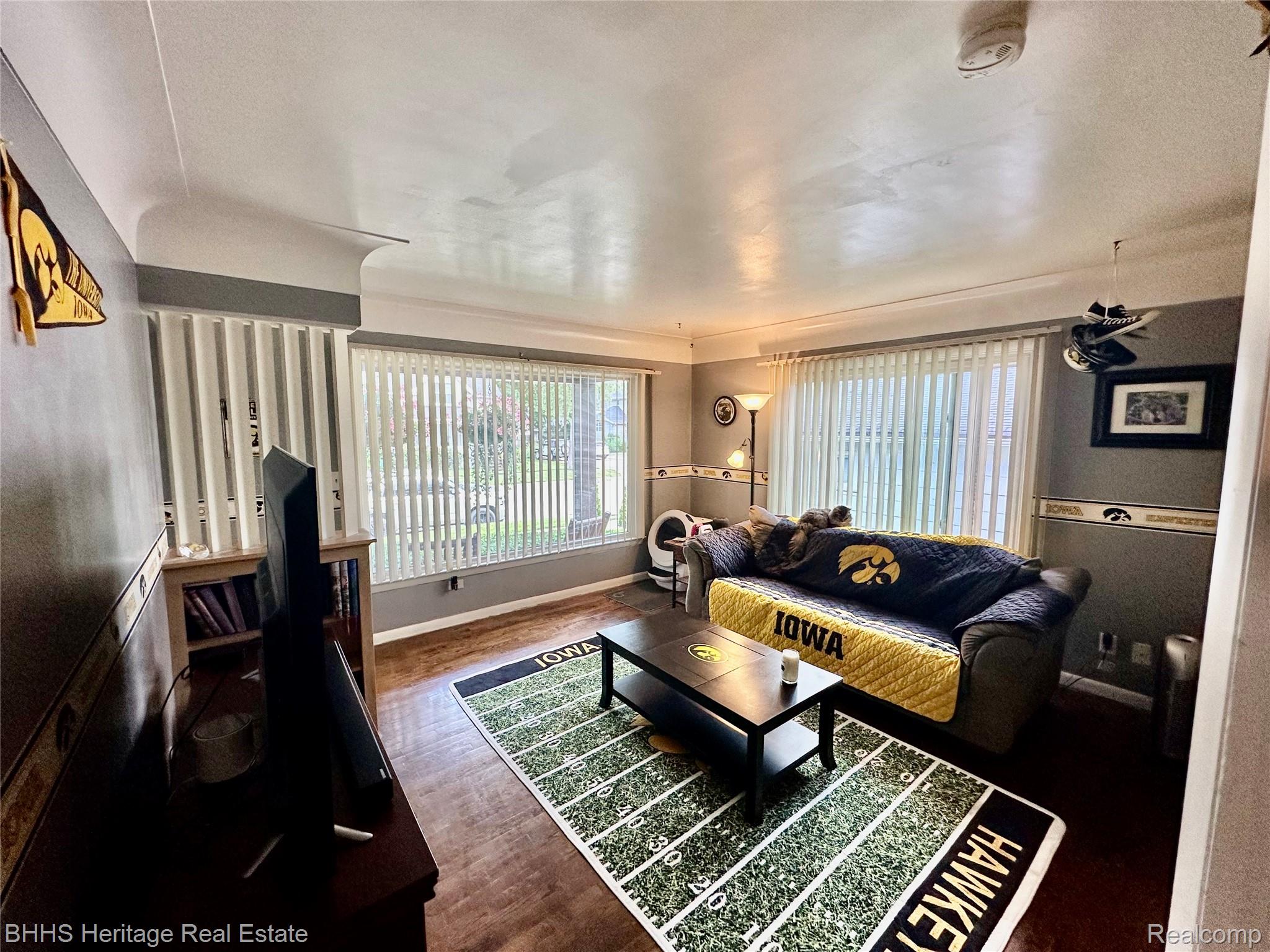 Durand City, Michigan 48429, United States, 4 Bedrooms Bedrooms, ,2 BathroomsBathrooms,Residential,Pending,200269