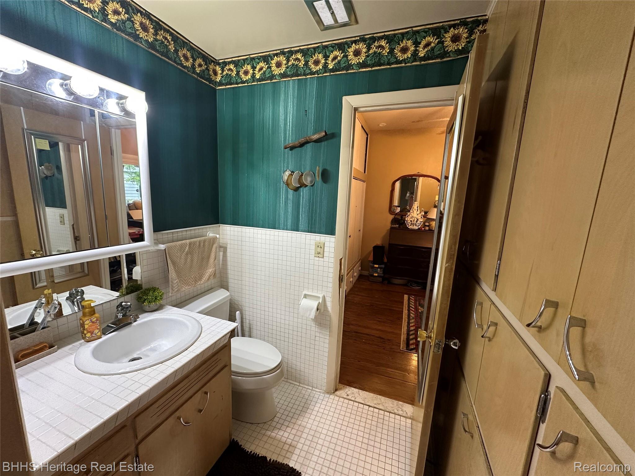 Durand City, Michigan 48429, United States, 4 Bedrooms Bedrooms, ,2 BathroomsBathrooms,Residential,Pending,200269