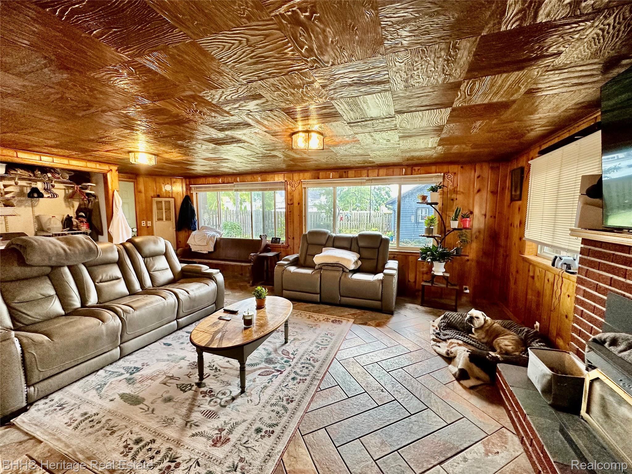 Durand City, Michigan 48429, United States, 4 Bedrooms Bedrooms, ,2 BathroomsBathrooms,Residential,Pending,200269