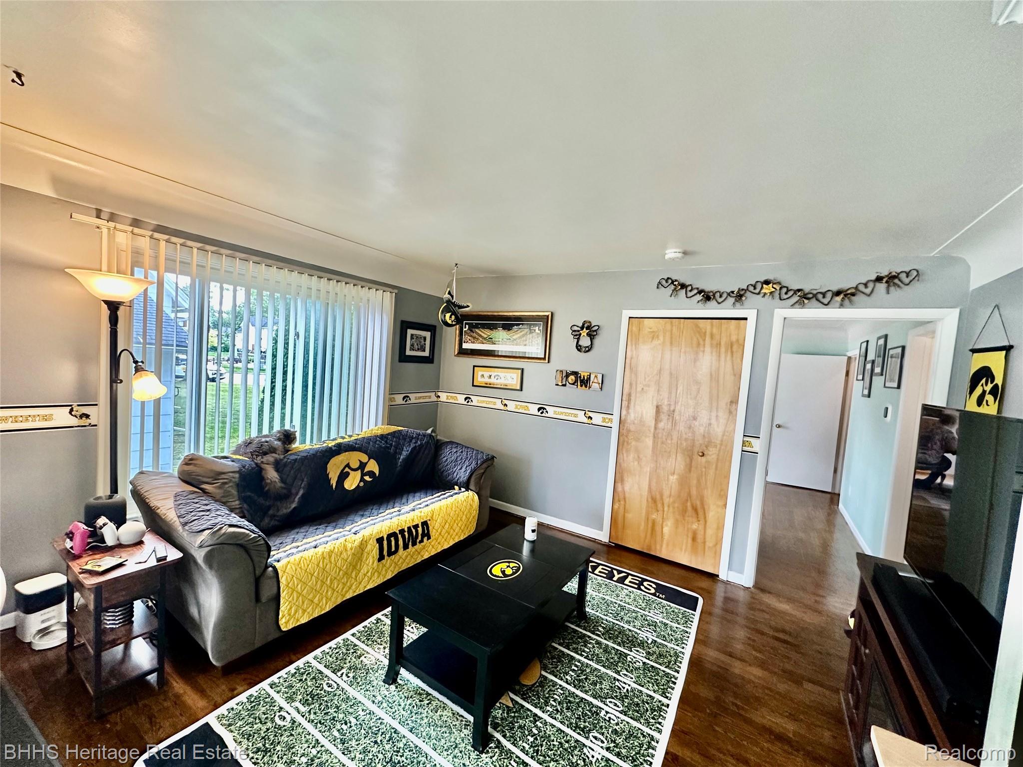 Durand City, Michigan 48429, United States, 4 Bedrooms Bedrooms, ,2 BathroomsBathrooms,Residential,Pending,200269