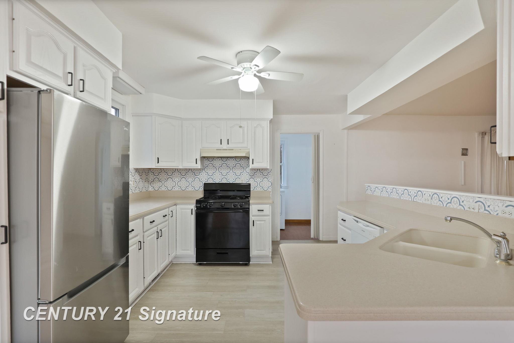 4940 Coralberry Road