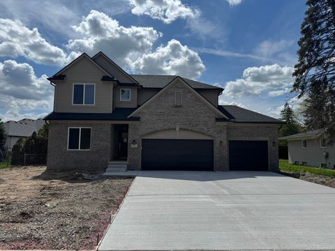 37183 Curwood Drive Sterling Heights City MI 48310