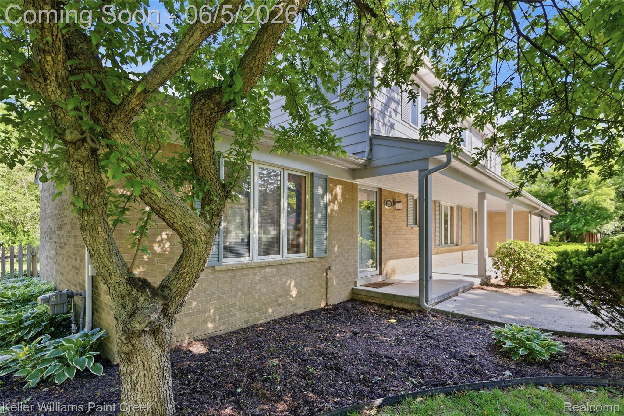 6966 Killarney Drive