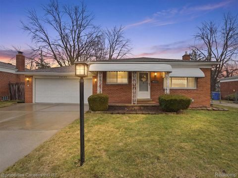 26628 Richard Drive Warren City MI 48089