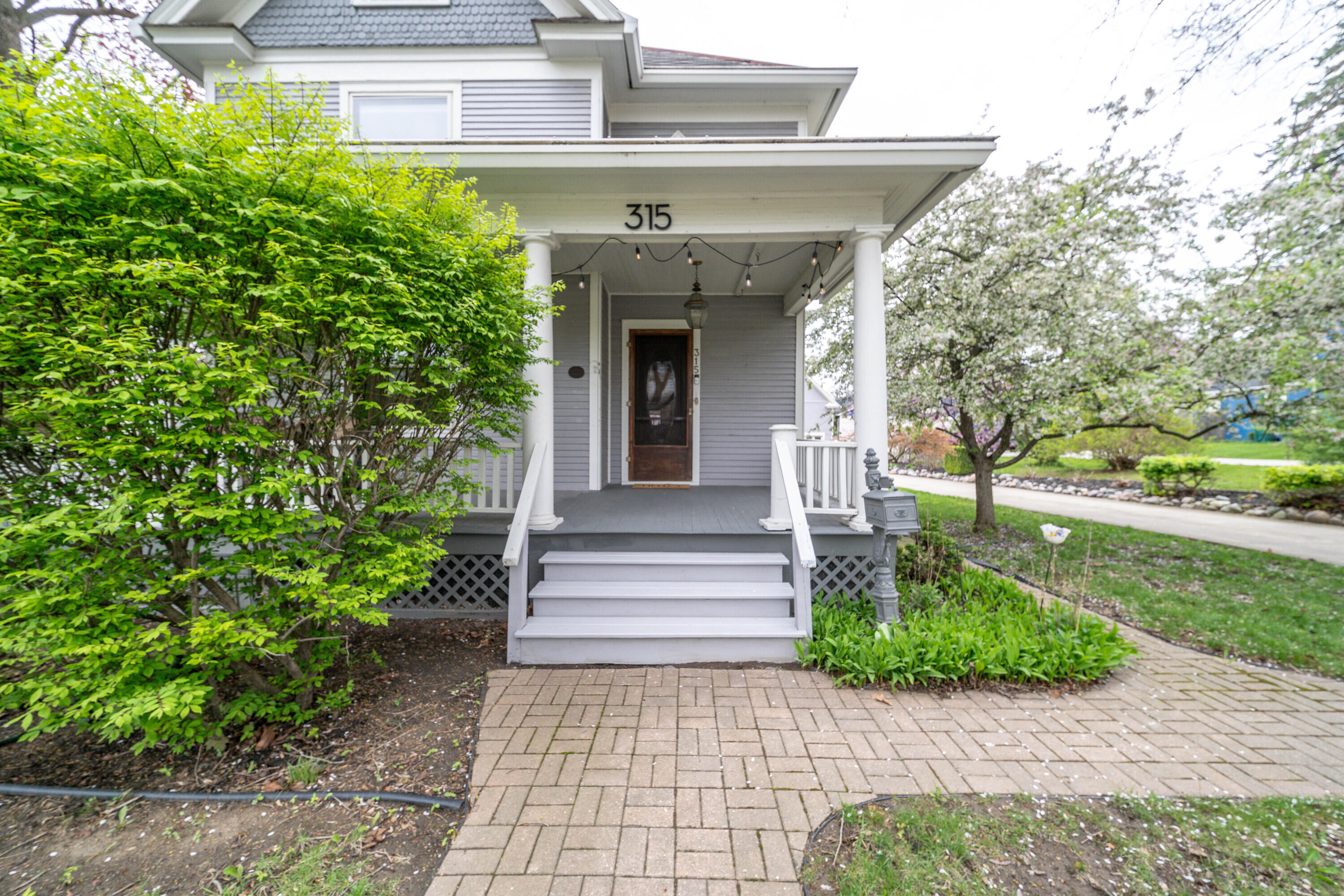 315 E Michigan Avenue