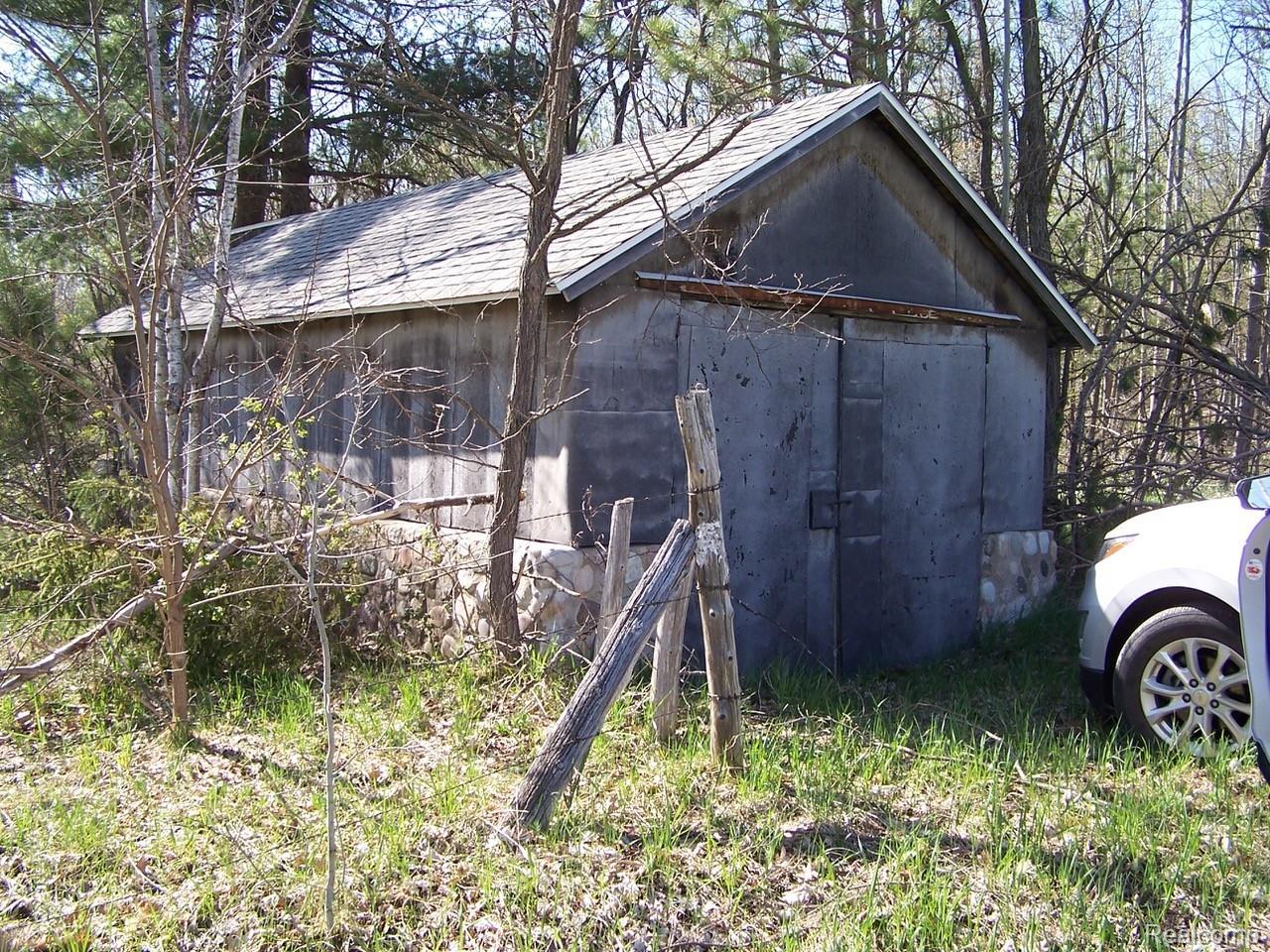 2720 Sawyer Road