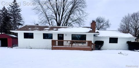 5067 Paro Drive Genesee Charter Township MI 48506