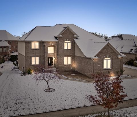 Photo of 16348 Via Montella, Macomb Township, MI 48042 (MLS # 20261001639)