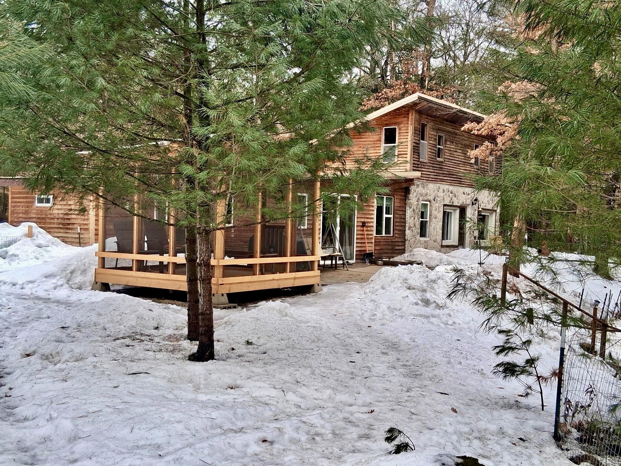 3833 E Creek Wood Drive