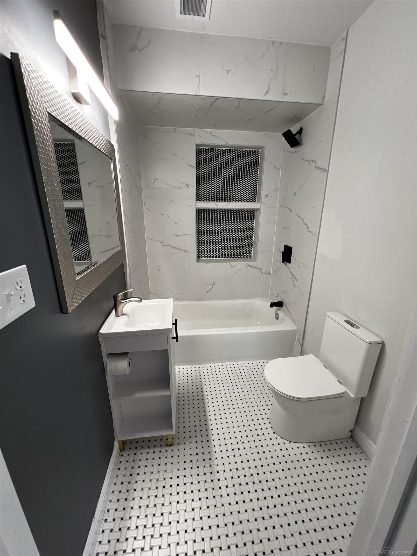 17891 Birmingham St Street