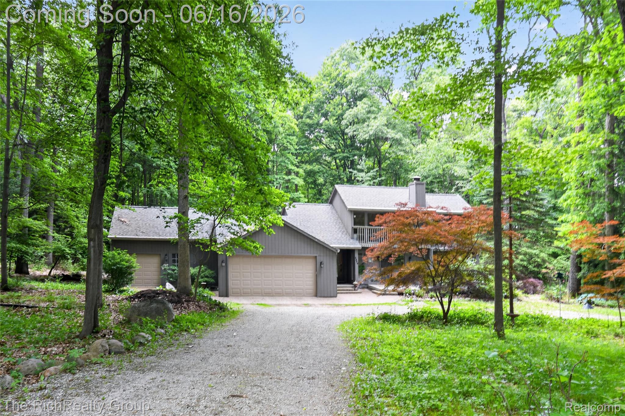 2300 Stoney Bluff