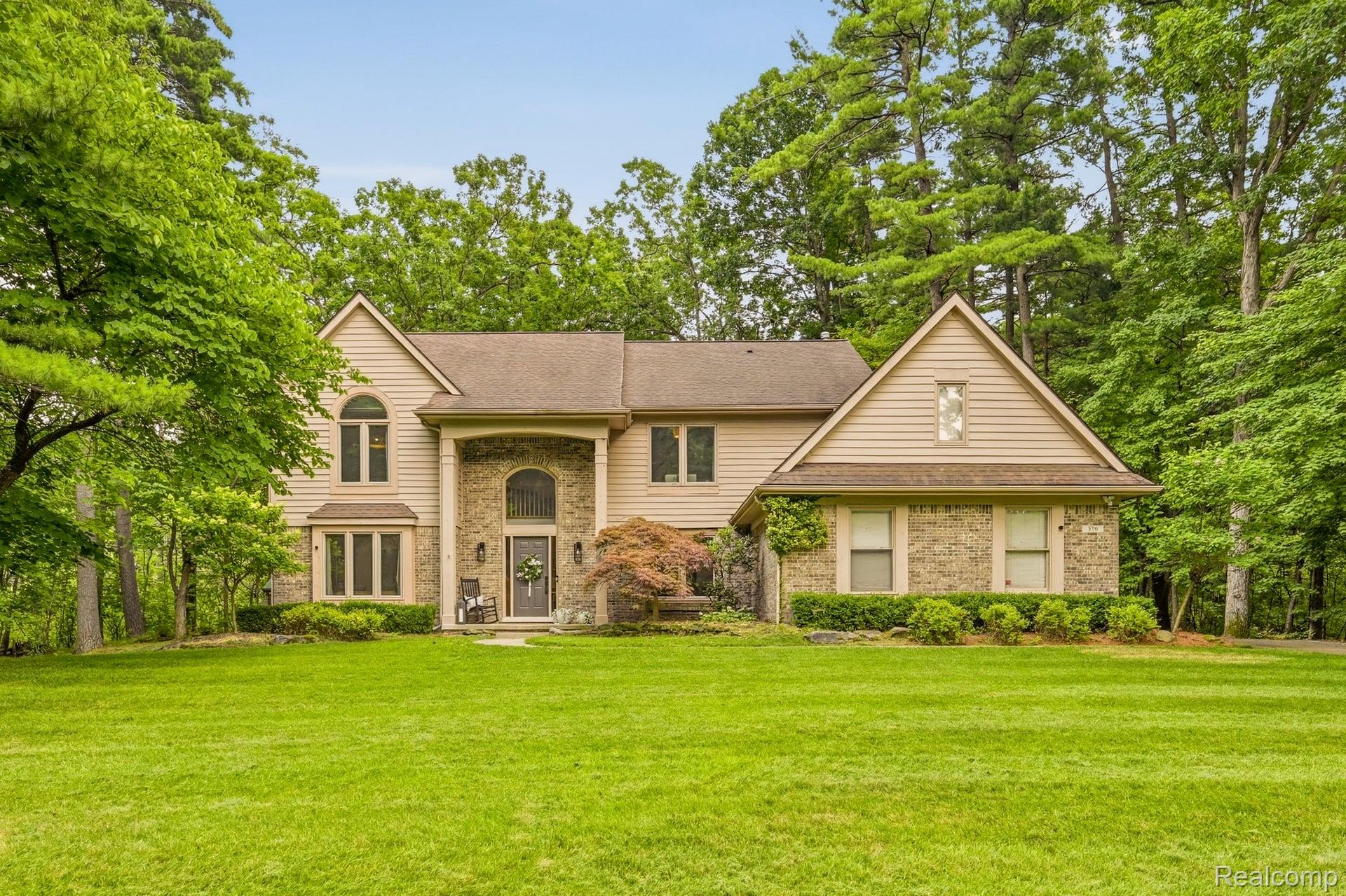 576 Indian Trail