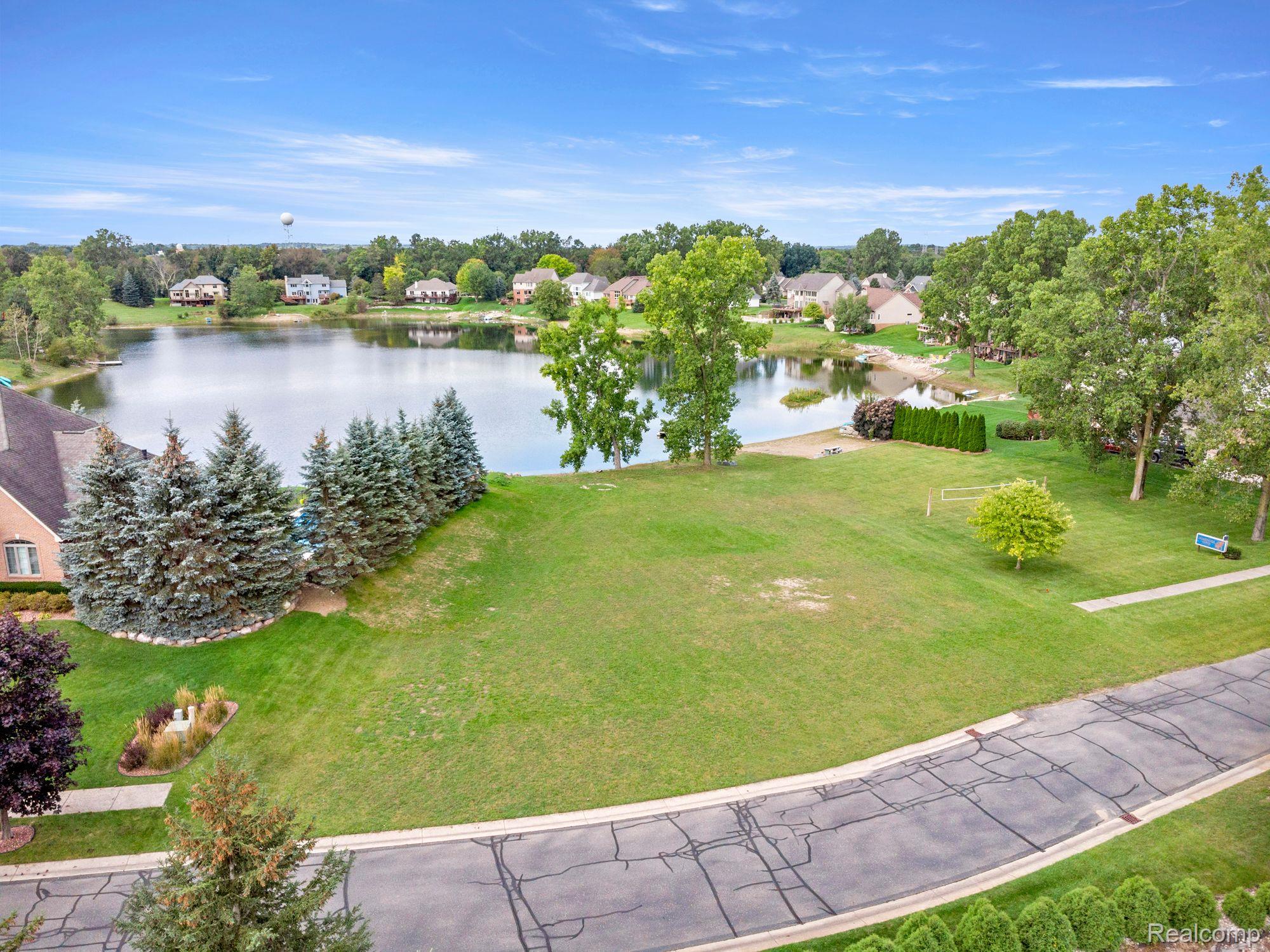 4544 COASTAL Parkway