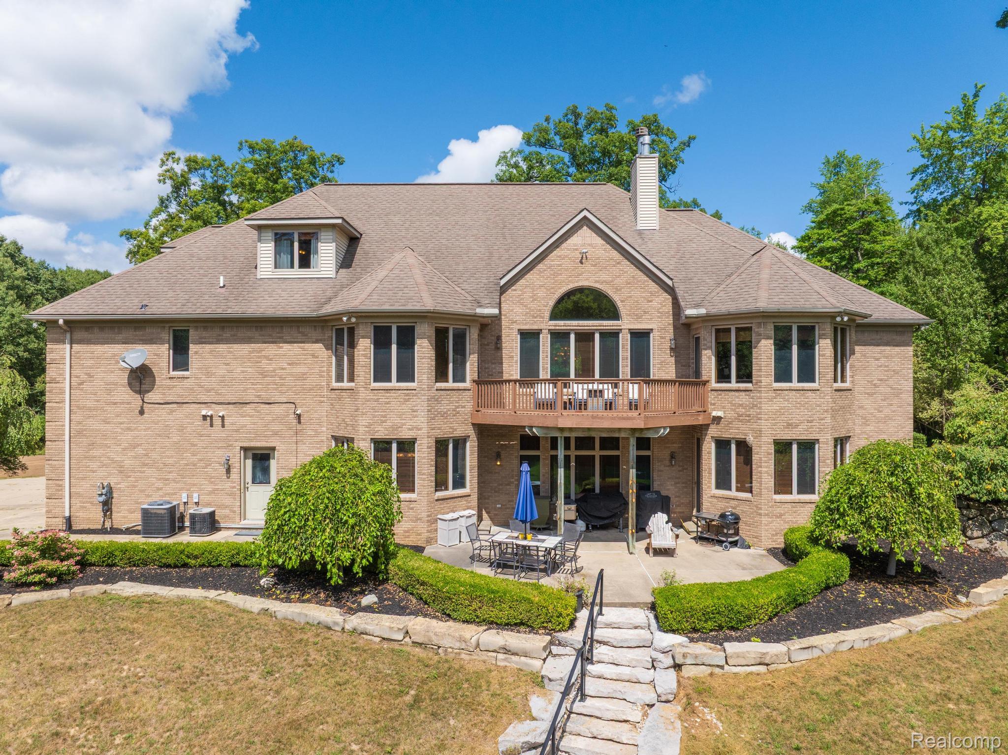 2550 Birch Grove Court