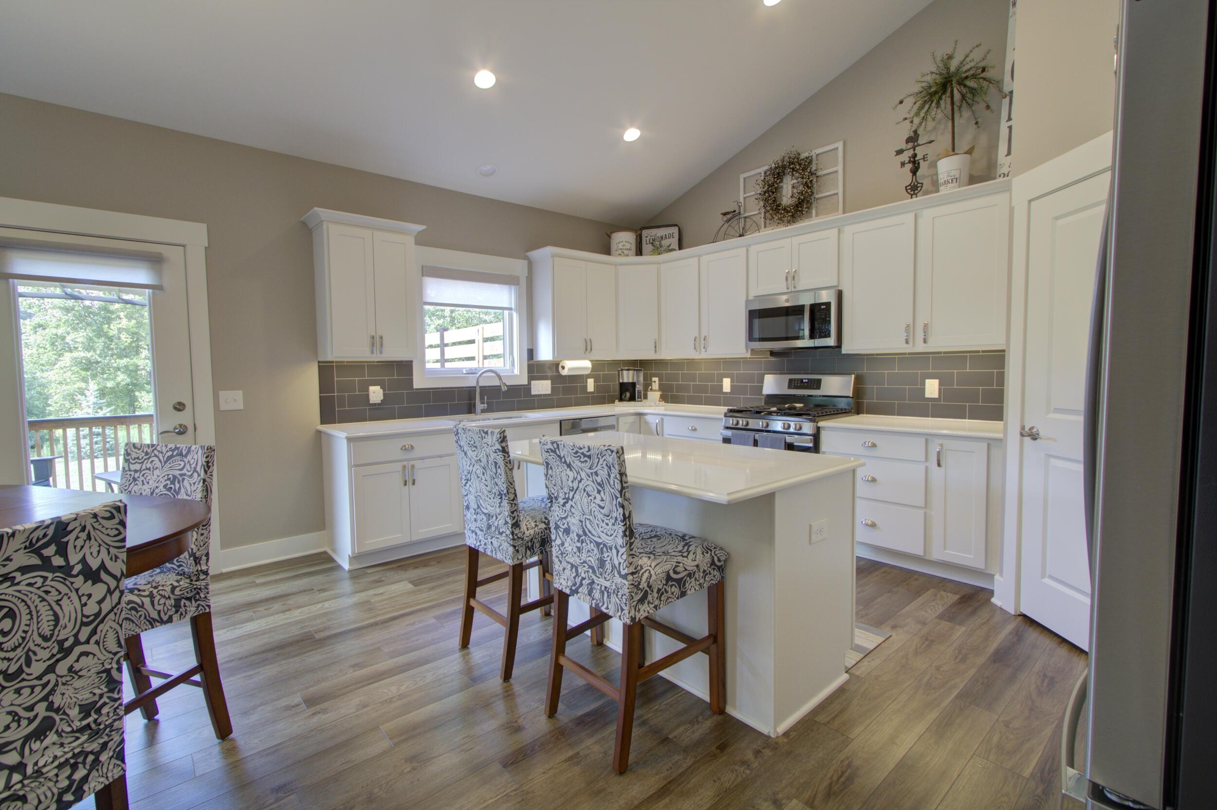 4821 Honeycrisp Drive NE