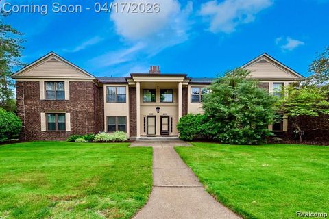 4426 Knightsbridge Lane West Bloomfield Charter Township MI 48323
