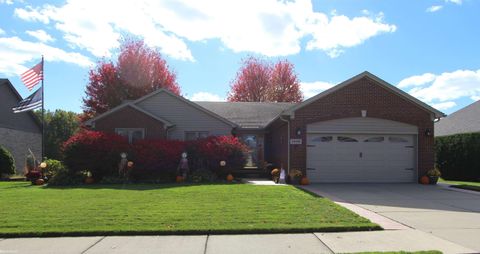 36498 Haley Drive New Baltimore City MI 48047