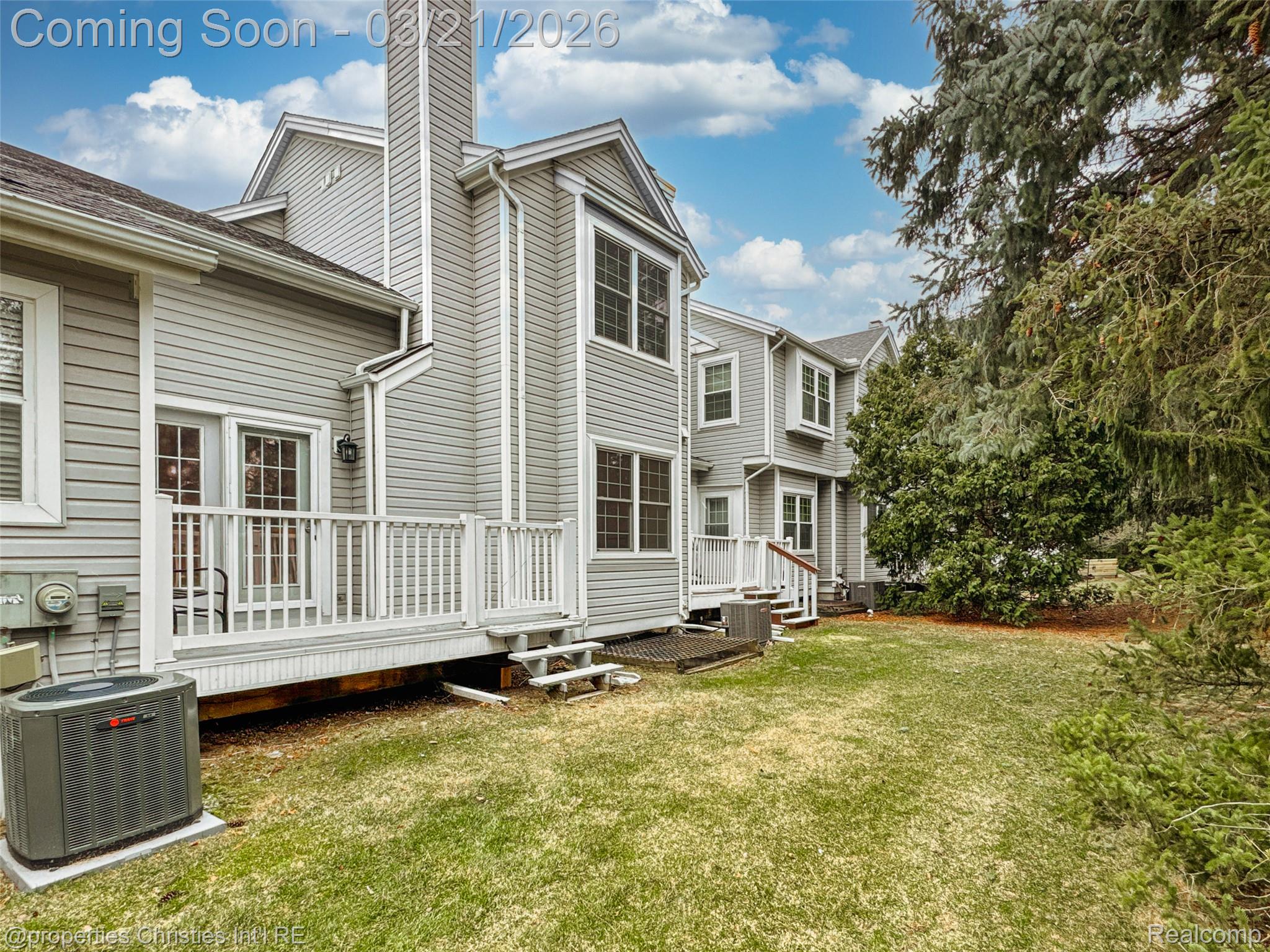 1144 Fairways Boulevard